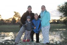 Henk Brits met sy kinders