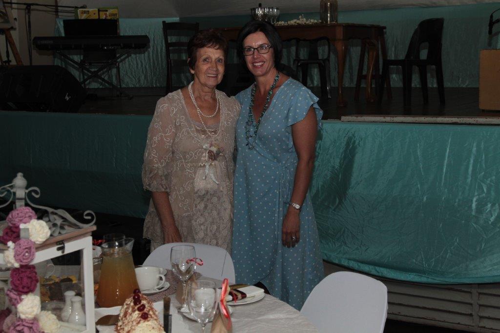 Mona van Helsdingen en Suzette Brits