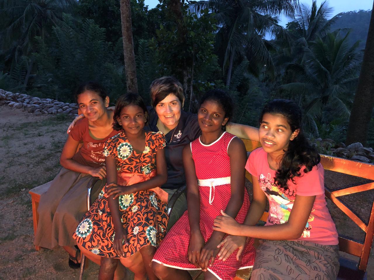 Sri Lanka (4)