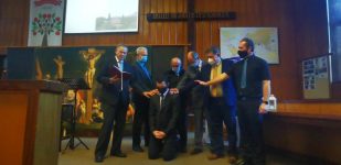 2 Prof Kobus Schoeman, ds Hennie vd Linde, ds Marius Hunter, ds Paul Grobler, ds Marco la Grange met ds Bernard v Wyk en dr Tinus Benadé